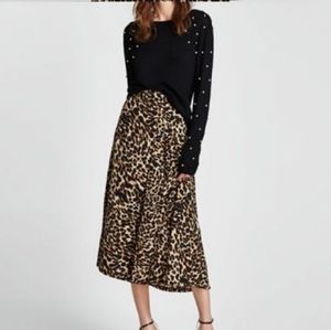 Zara (Black Pearl Sweater)